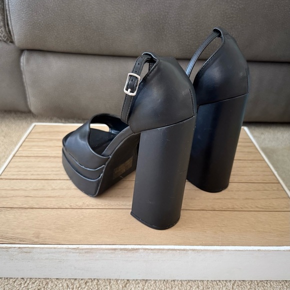 Chunky Black Peep Toe Platform Heels Women's size 7.5 - Picture 3 of 4
